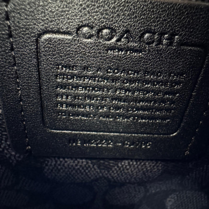 新品同様 コーチ coach トート16 シグネチャー インテリア 2way ショルダーバッグ ハンドバッグ 斜めがけ クロスボディレディース