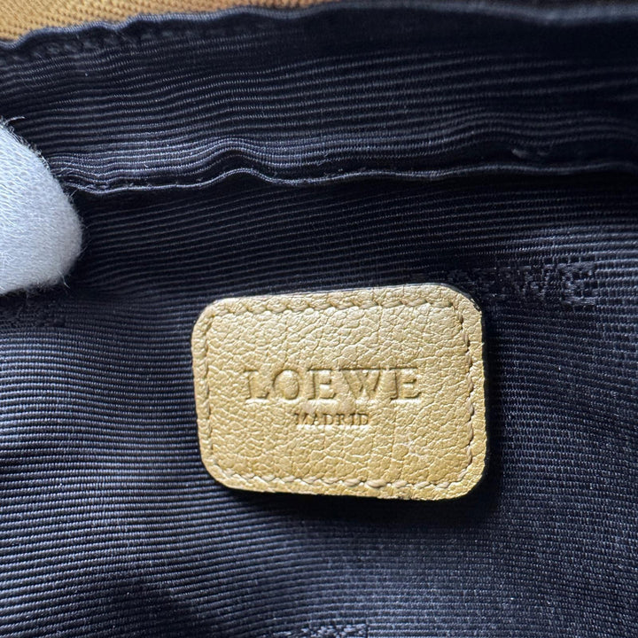 ロエベ LOEWE ポーチ ヘリテージ ゴールド レザー コスメポーチ 小物入れ レディース