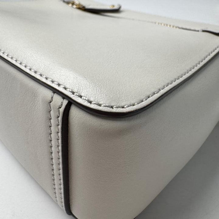 アニヤハインドマーチ Anya Hindmarch アイズ チェーン ショルダーバッグ 斜めがけ クロスボディ レディース