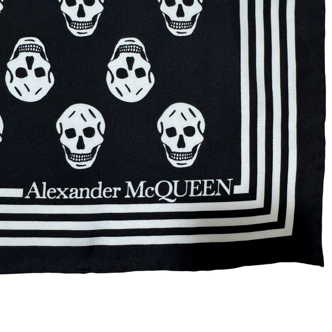 新品 アレキサンダーマックイーン ALEXANDER McQUEEN スカル スカーフ レディース