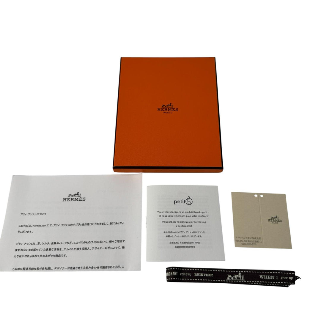 未使用 エルメス HERMES バッグチャーム プティアッシュ イカ シェブルミゾル レディース
