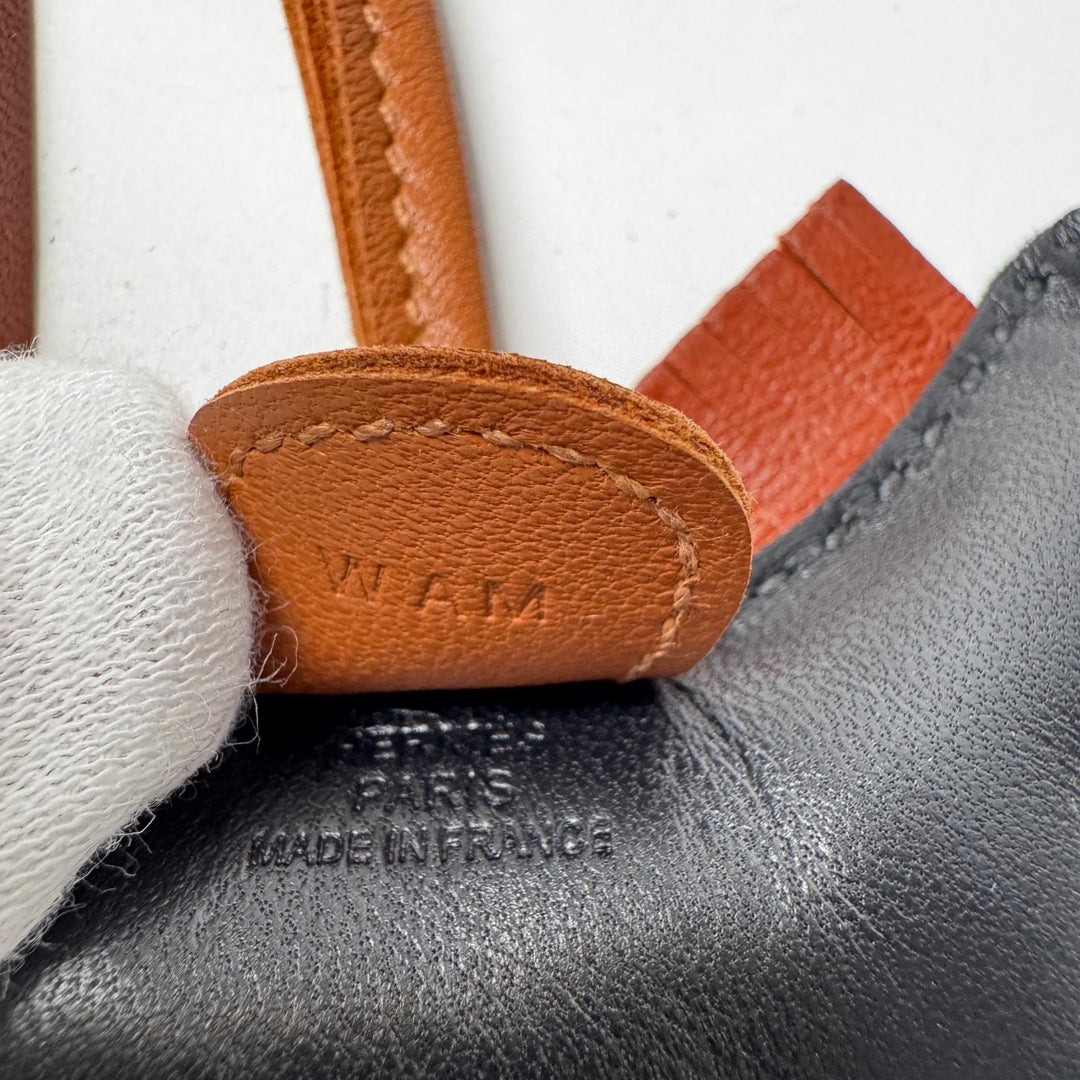 美品 エルメス HERMES ロデオ チャームPM 黒 シエンヌ ゴールド ラムスキン W刻印 レディース