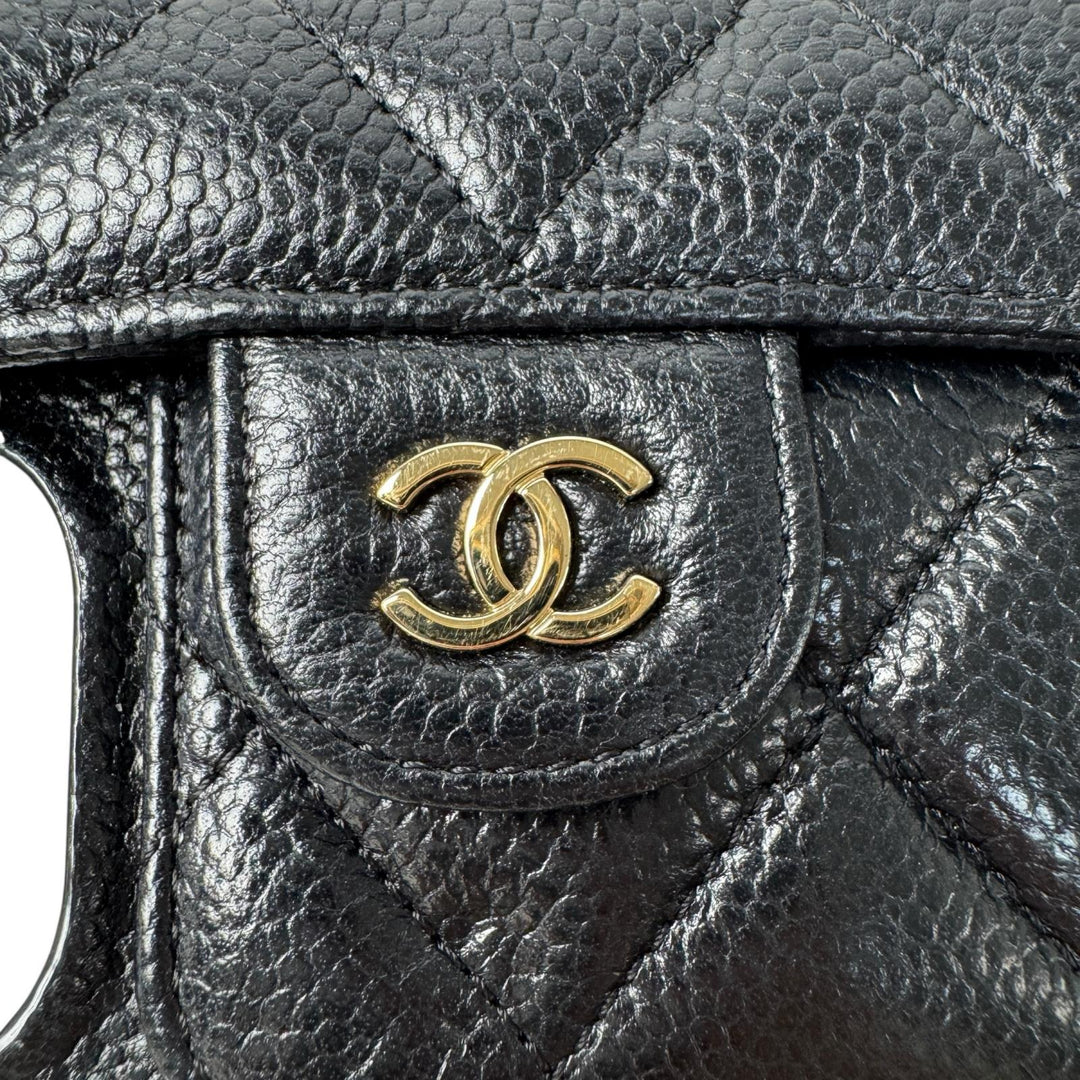 シャネル CHANEL フォンケース キャビア チェーンショルダー iPhone15Pro レディース