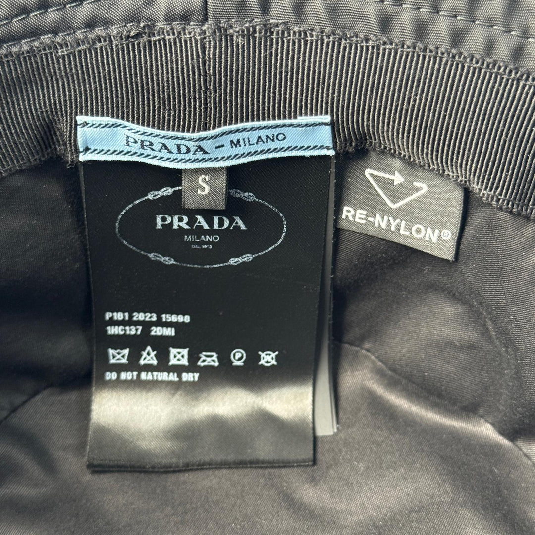プラダ PRADA トライアングルロゴ バケットハット 帽子 2HC137 ♯S レディース