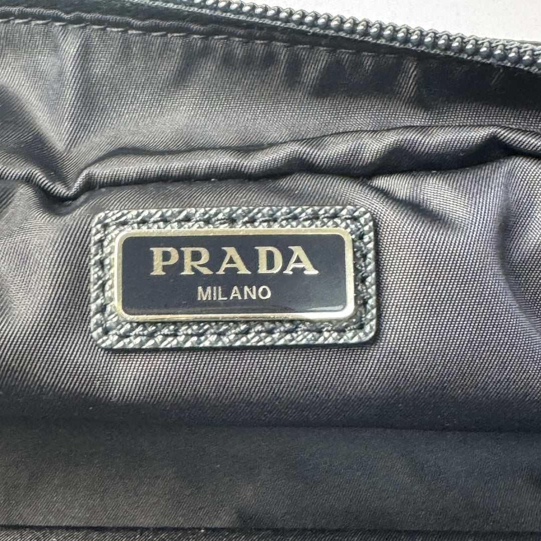 美品 プラダ PRADA トライアングルロゴ トラベル ポーチ 2NA030 レディース