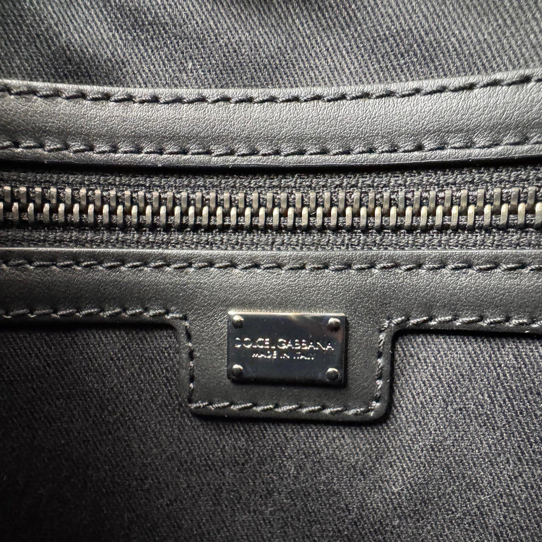 ドルチェ&ガッバーナ D&G Dolce＆Gabbana デボス ロゴ 2way トートバッグ ショルダーバッグ BM2154AG218 メンズ