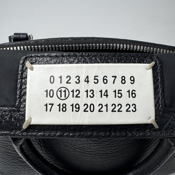 メゾンマルジェラ Maison Margiela 5AC 2way ショルダーバッグ ハンドバッグ S56WG0081 斜めがけ クロスボディ レディース