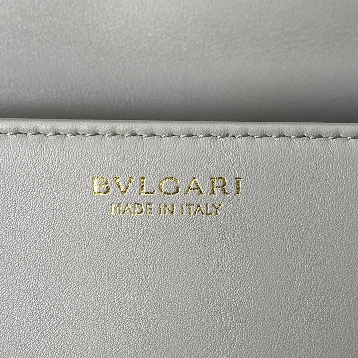 未使用 ブルガリ BVLGARI レディース セルペンティ ハンドバッグ レザー