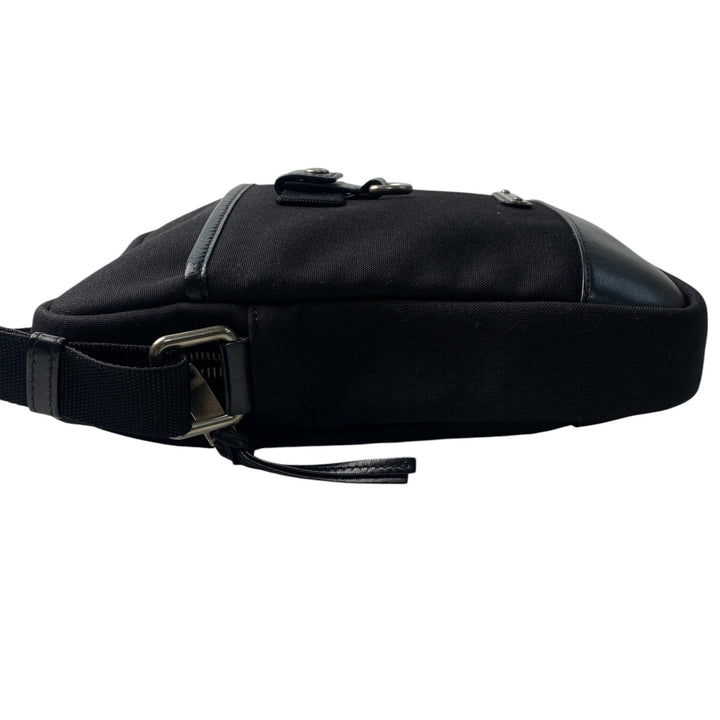 サンローラン SAINT LAURENT メンズ ミニ ショルダーバッグ ポシェット 斜めがけ クロスボディ MA1482777 1177