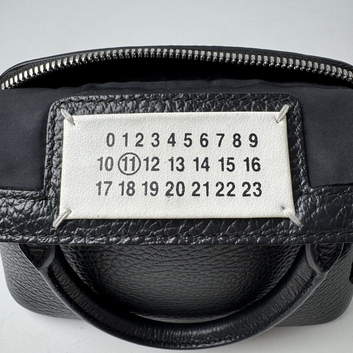メゾンマルジェラ Maison Margiela 5AC 2way ショルダーバッグ ハンドバッグ S56WG0081 斜めがけ クロスボディ レディース