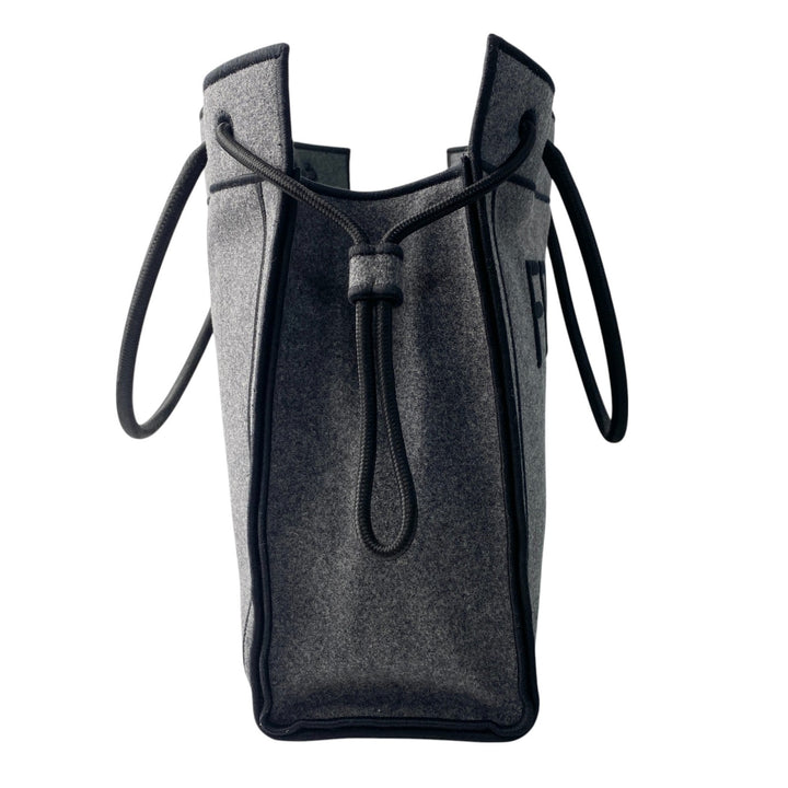 未使用 フェンディ FENDI レディース ショッパー ロゴ トートバッグ 8BH379 肩がけ