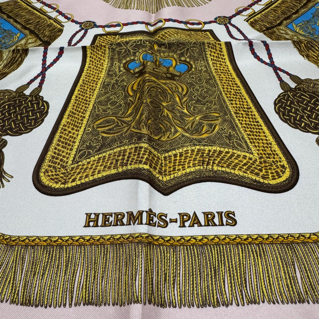 美品 エルメス HERMES カレ90 POSTE ET CAVALERIE サーベル飾り スカーフ レディース