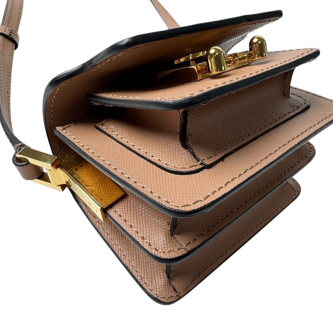 美品 マルニ MARNI マルニ トランク ナノ ショルダーバッグ 斜めがけ クロスボディ レディース