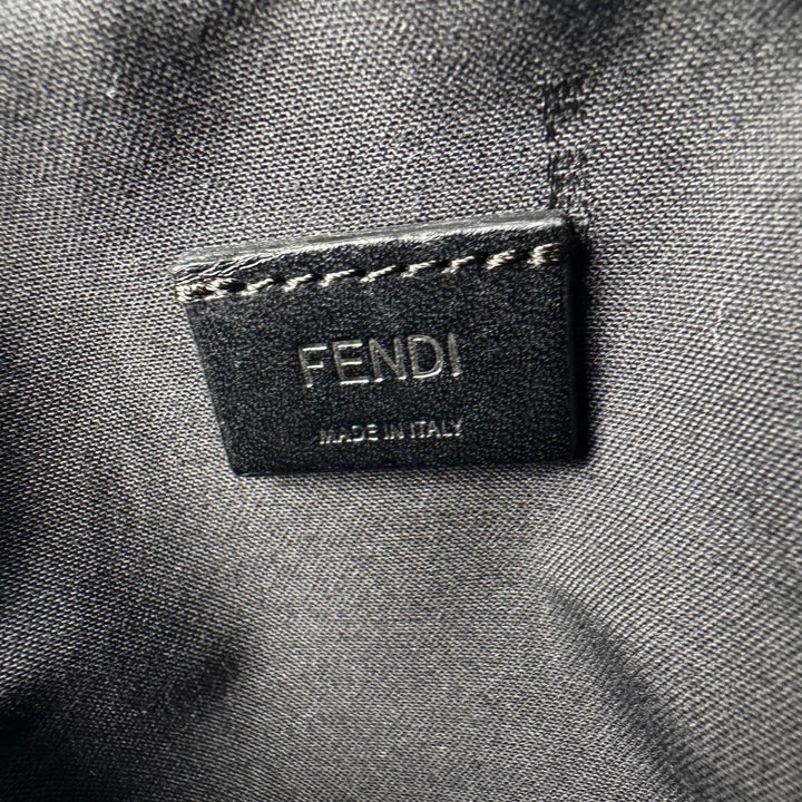 フェンディ FENDI バゲット フォンポーチ ナイロン ショルダーバッグ 黒 7AS056 斜めがけ クロスボディ メンズ