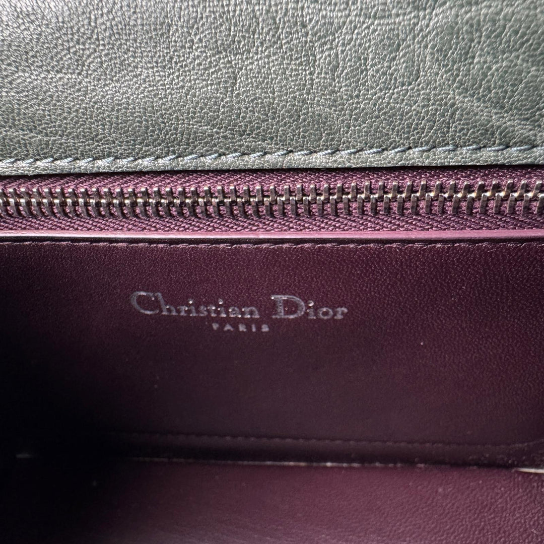 クリスチャンディオール Christian Dior ディオラマ クラブ エンブレム チェーンショルダーバッグ トンボ 斜めがけ クロスボディ レディース