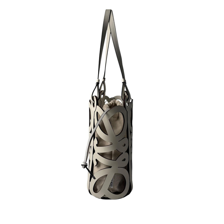 美品 ロエベ LOEWE アナグラム カットアウト トートバッグ レディース
