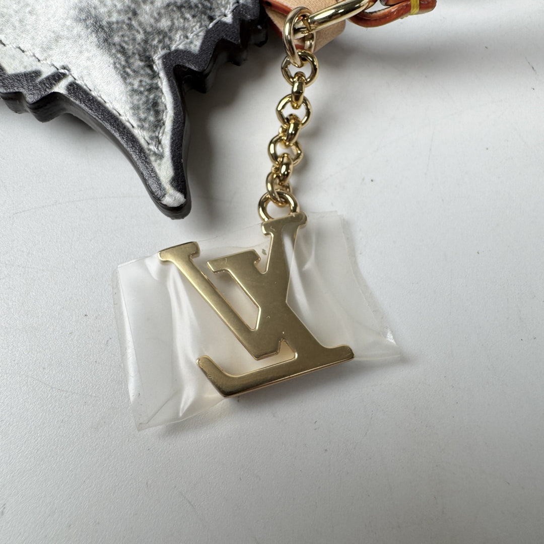 新品 ルイヴィトン LOUIS VUITTON グレース・コディントン バッグチャーム キャット M02944 IK2245 レディース