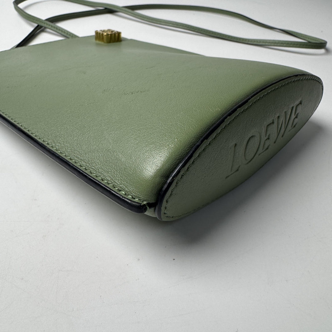 ロエベ LOEWE ダイス ポケット ショルダーバッグ アナグラム 斜めがけ クロスボディ レディース