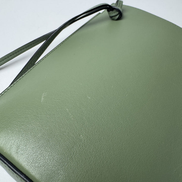 ロエベ LOEWE ダイス ポケット ショルダーバッグ アナグラム 斜めがけ クロスボディ レディース