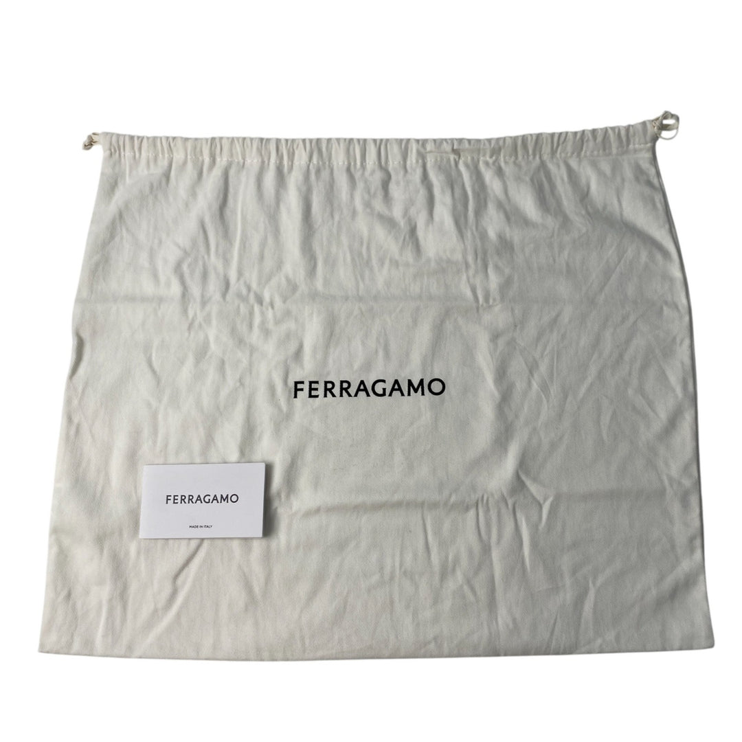 美品 フェラガモ FERRAGAMO メンズ ショルダーバッグ 2way 現行ロゴ 斜めがけ クロスボディ