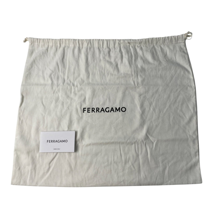 美品 フェラガモ FERRAGAMO メンズ ショルダーバッグ 2way 現行ロゴ 斜めがけ クロスボディ