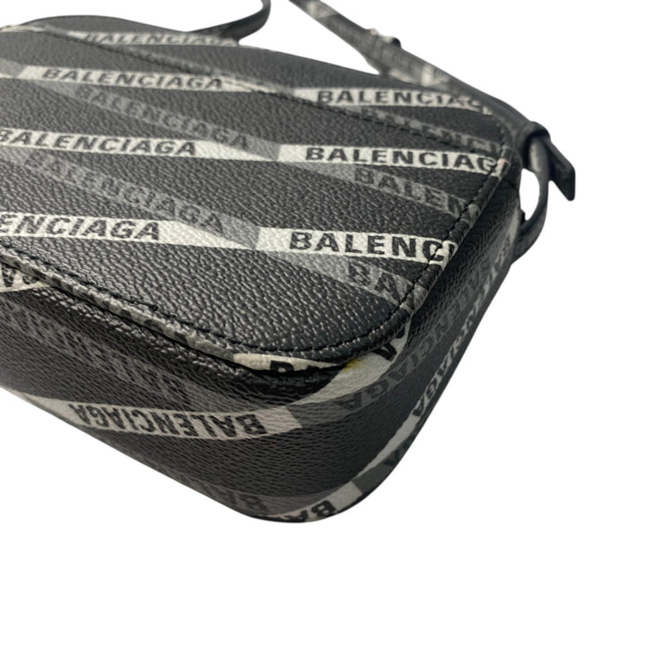 バレンシアガ BALENCIAGA レディース エブリディ カメラバッグ XS ミニ ショルダーバッグ 斜めがけ クロスボディ