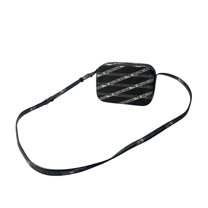 バレンシアガ BALENCIAGA レディース エブリディ カメラバッグ XS ミニ ショルダーバッグ 斜めがけ クロスボディ