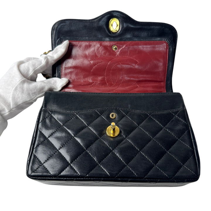 シャネル CHANEL マトラッセ パリ限定 コンビカラー ミニ チェーンショルダー 0番台 レディース