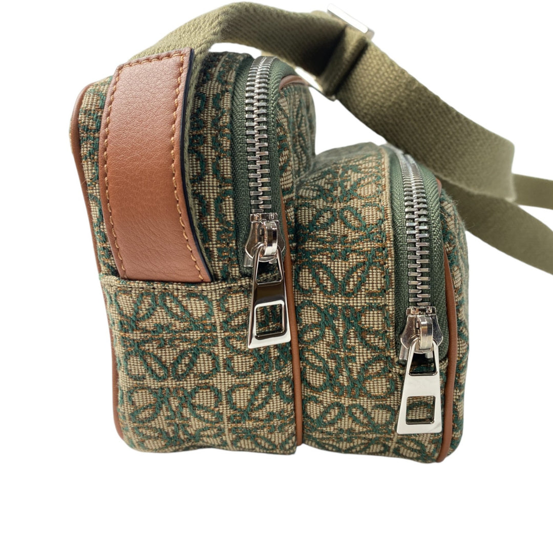 ロエベ LOEWE レディース アナグラム カメラバック ミニ グリーン ショルダーバッグ 272211 斜めがけ クロスボディ