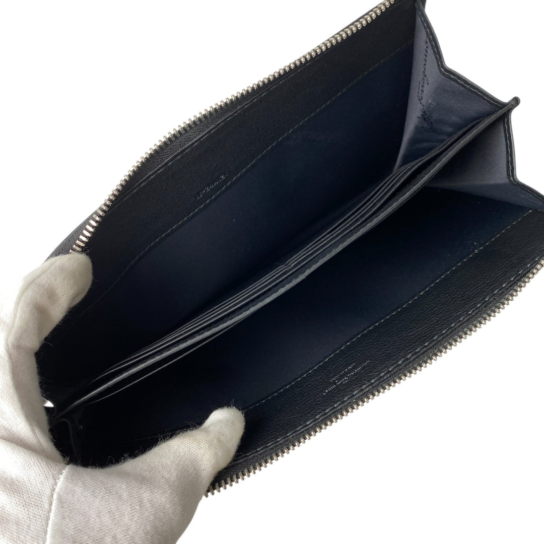 美品 フェラガモ FERRAGAMO レディース クラッチバッグ ロゴスタッズ 24-A121