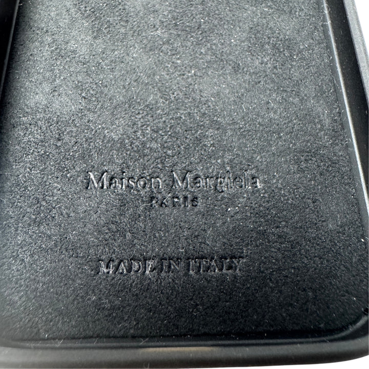 メゾンマルジェラ Maison Margiela スマホケース iPhoneケース チェーンストラップ iPhone14Pro SA1VZ0023 レディース