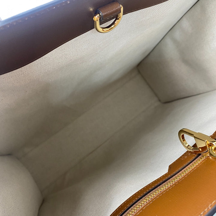 新品 グッチ GUCCI レディース ショルダーバッグ トートバッグ GGスプリーム 674155 斜めがけ クロスボディ