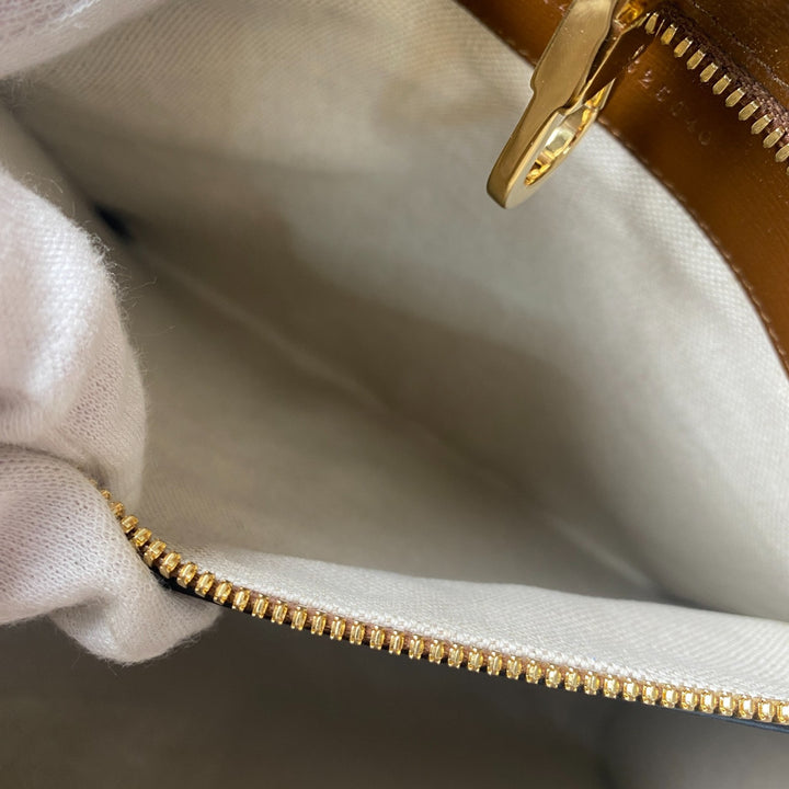 新品 グッチ GUCCI レディース ショルダーバッグ トートバッグ GGスプリーム 674155 斜めがけ クロスボディ