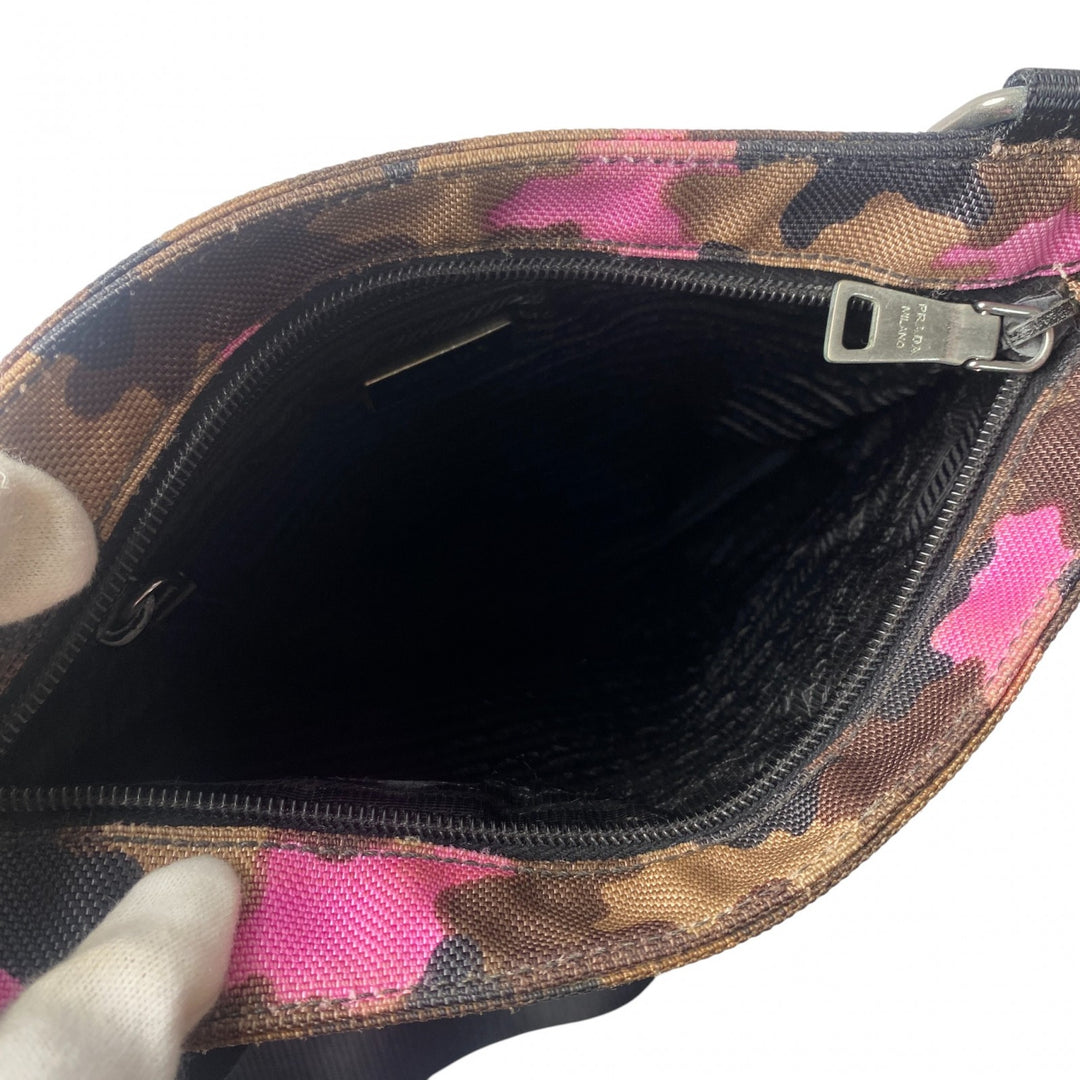 プラダ PRADA レディース 迷彩 ショルダーバッグ ポシェット 三角ロゴプレート 斜めがけ クロスボディ