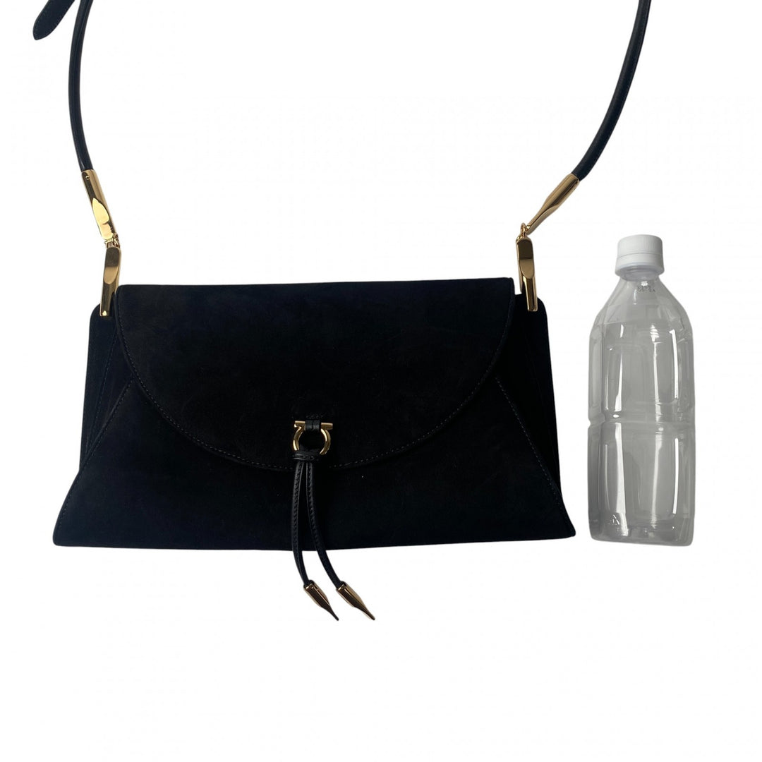 美品 サルヴァトーレフェラガモ Ferragamo レディース ショルダーバッグ 斜めがけ クロスボディ