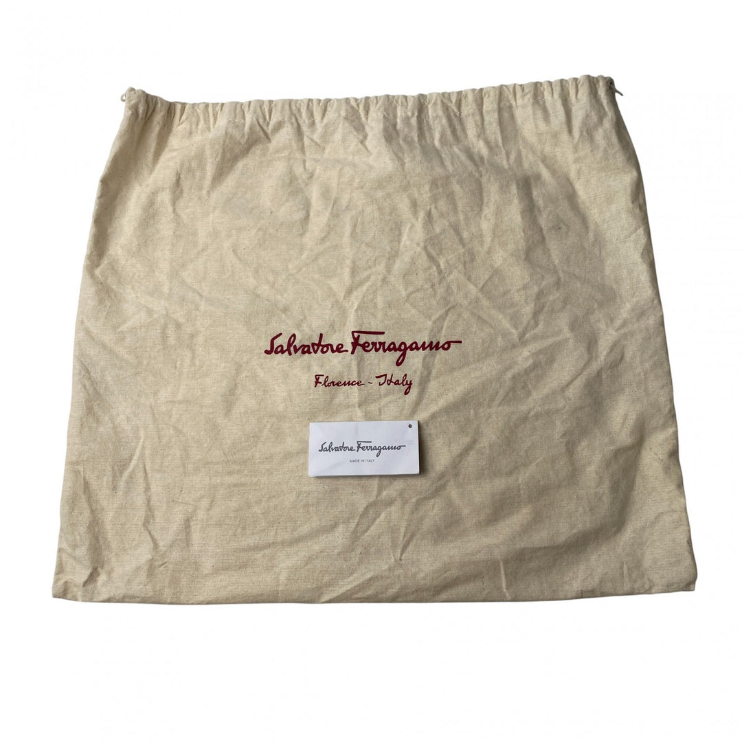 美品 サルヴァトーレフェラガモ Ferragamo レディース ショルダーバッグ 斜めがけ クロスボディ