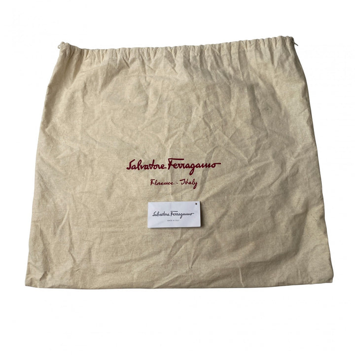 美品 サルヴァトーレフェラガモ Ferragamo レディース ショルダーバッグ 斜めがけ クロスボディ