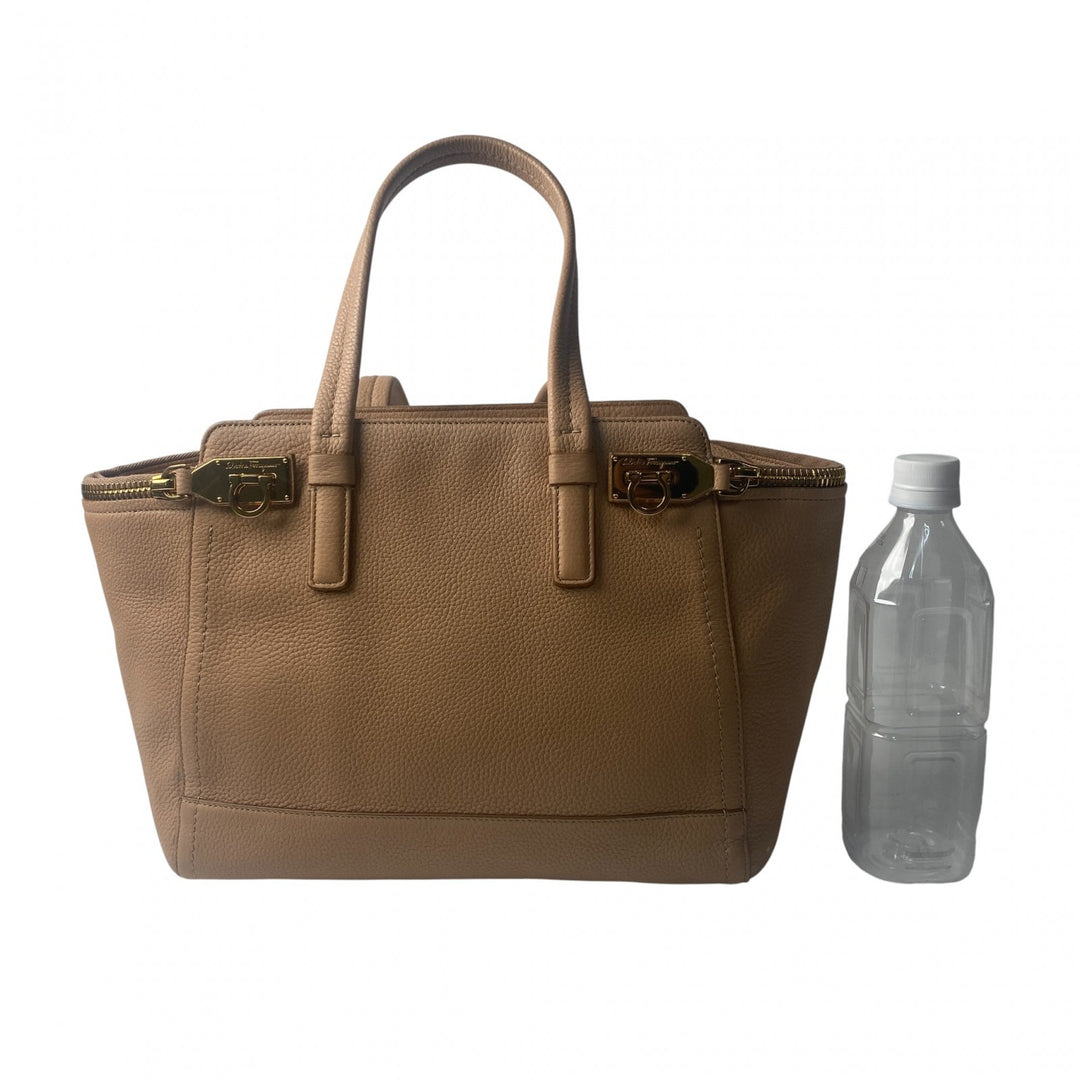 サルヴァトーレフェラガモ Ferragamo レディース トートバッグ ガンチーニ