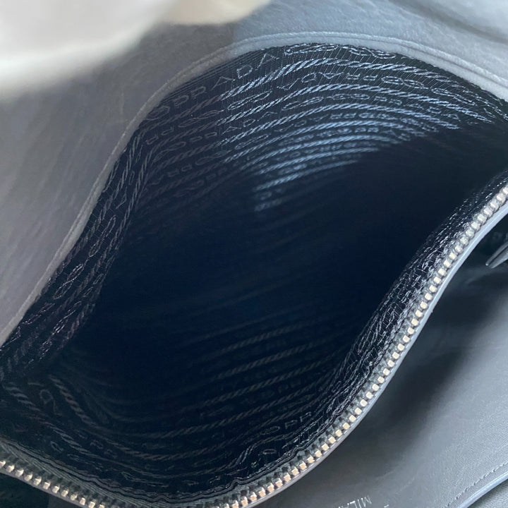 美品 プラダ PRADA レディース レザー ワンショルダーバッグ 肩がけ