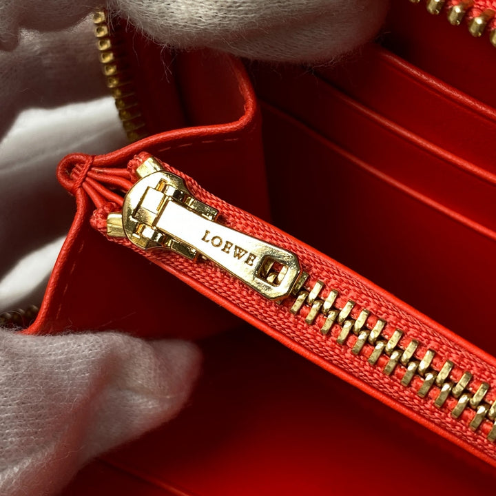 美品 ロエベ LOEWE レディース 長財布 アナグラム レッド