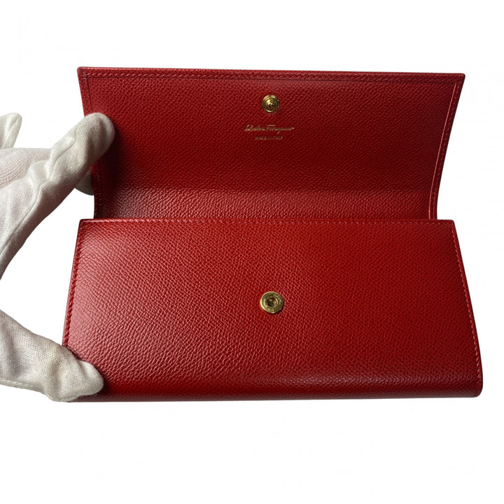 未使用 サルヴァトーレフェラガモ Salvatore Ferragamo 長財布 パスケース付き