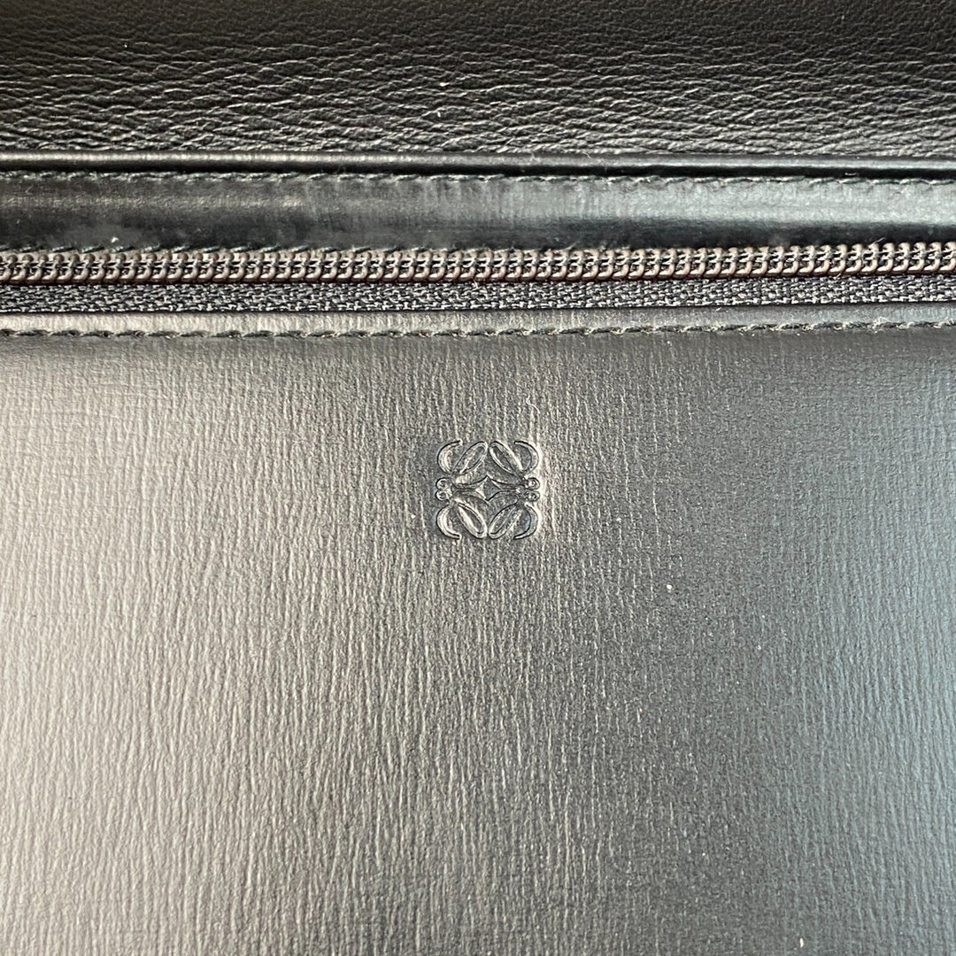 ロエベ LOEWE ショルダーバッグ ポシェット レディース ブラック 黒 レザー 斜めがけ クロスボディ