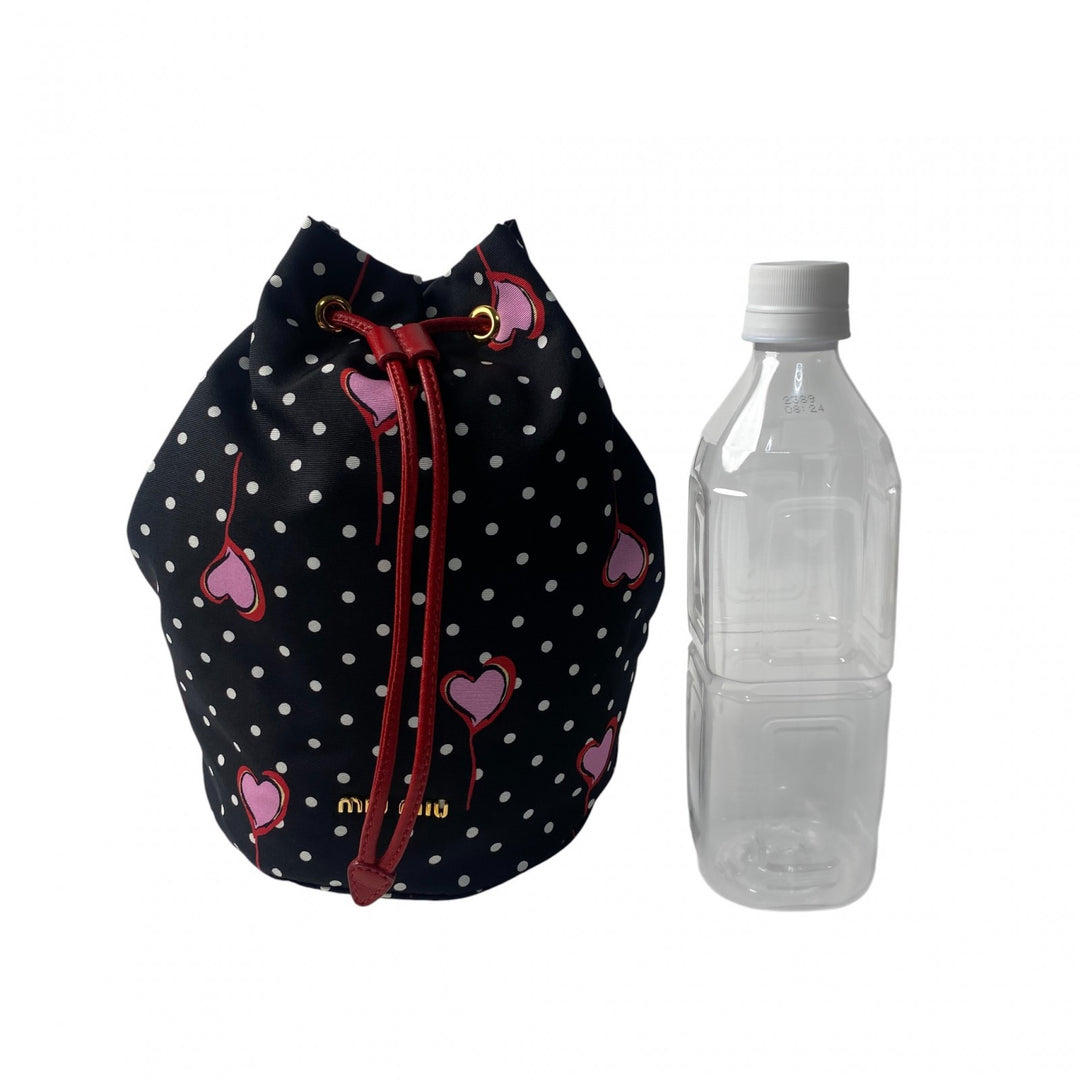 美品 ミュウミュウ MIUMIU レディース 巾着 ポーチ ハート