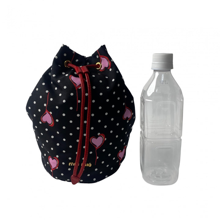 美品 ミュウミュウ MIUMIU レディース 巾着 ポーチ ハート