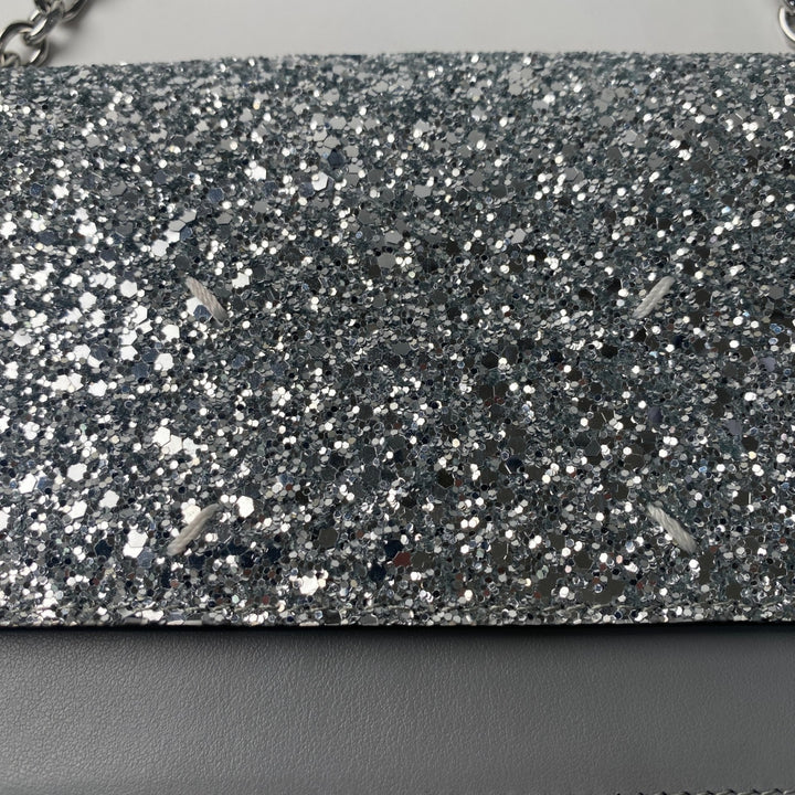 新品 メゾンマルジェラ Maison Margiela レディース グリッター チェーンショルダー ウォレット 斜めがけ クロスボディ