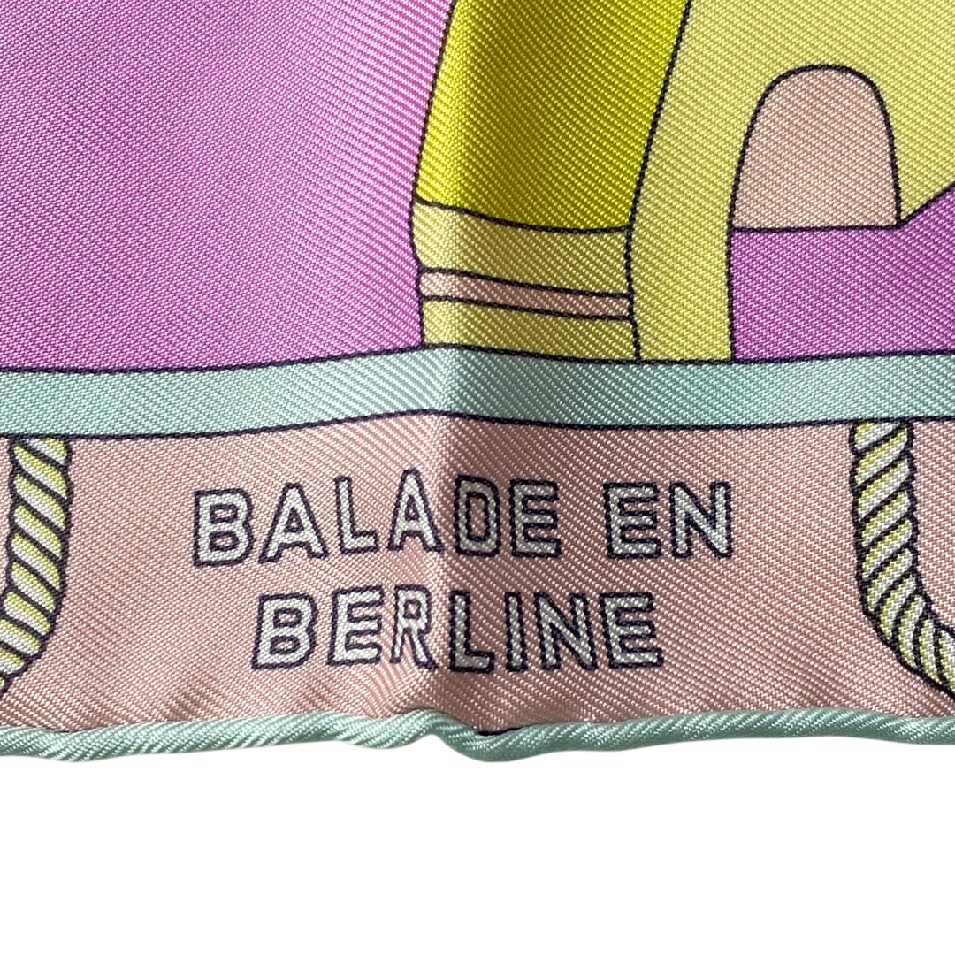 未使用 エルメス HERMES レディース プチ カレ45 ベルリンヌ馬車に乗って スカーフ