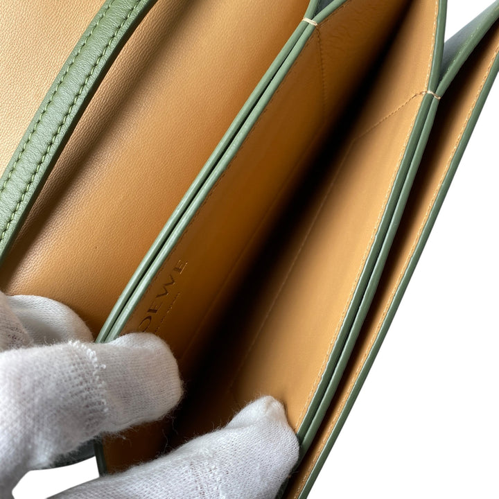 美品 ロエベ LOEWE レディース ゴヤ アコーディオン ショルダーバッグ A896O44X01 斜めがけ クロスボディ