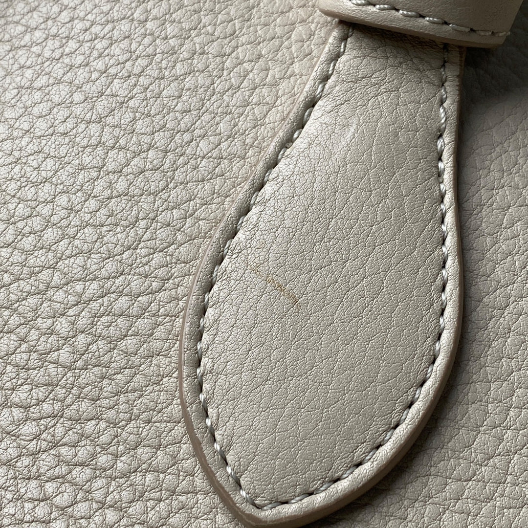 セリーヌ CELINE レディース タイバッグ レザー ハンドバッグ ホワイト
