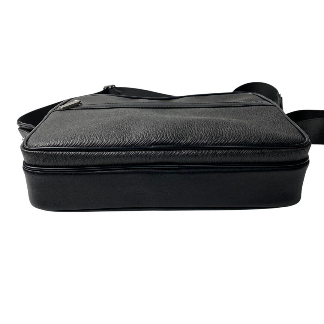 美品 ダンヒル dunhill メンズ メッセンジャーバッグ ショルダーバッグ 斜めがけ クロスボディ