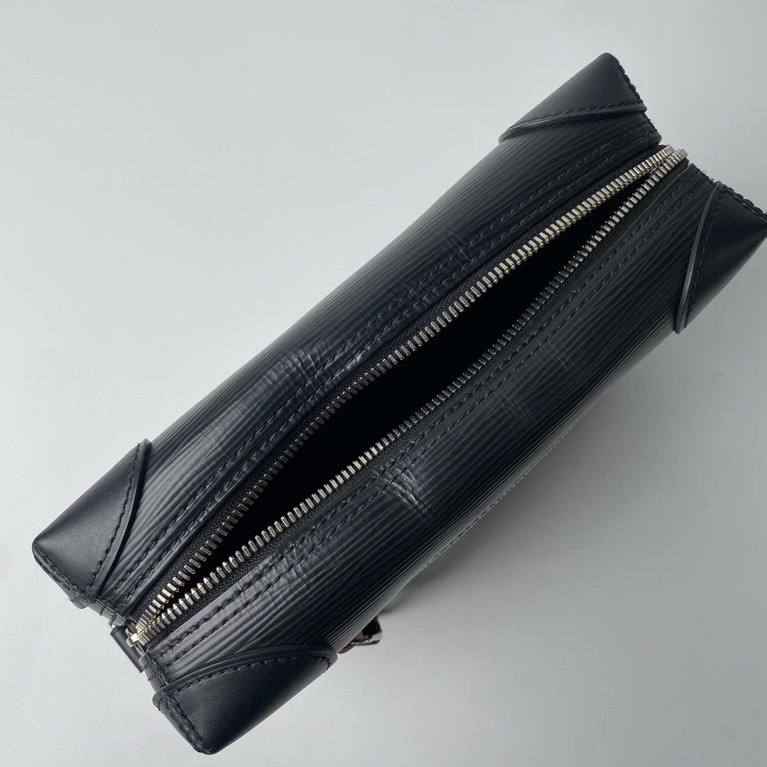 ルイヴィトン LOUIS VUITTON エピ マル スープル M56599 斜めがけ メンズ